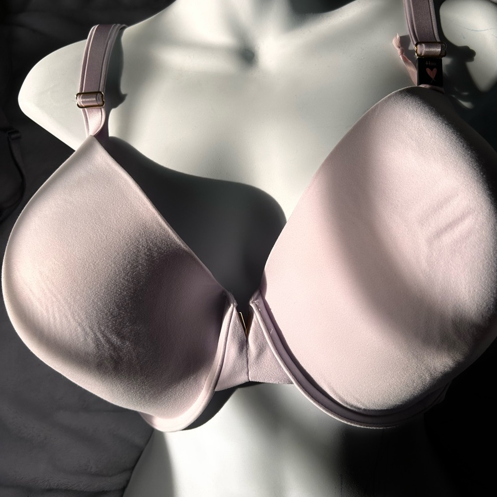 Victoria's Secret Light Pink Bra
